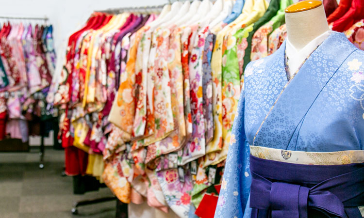丸昌のレンタル卒業袴展示予約会